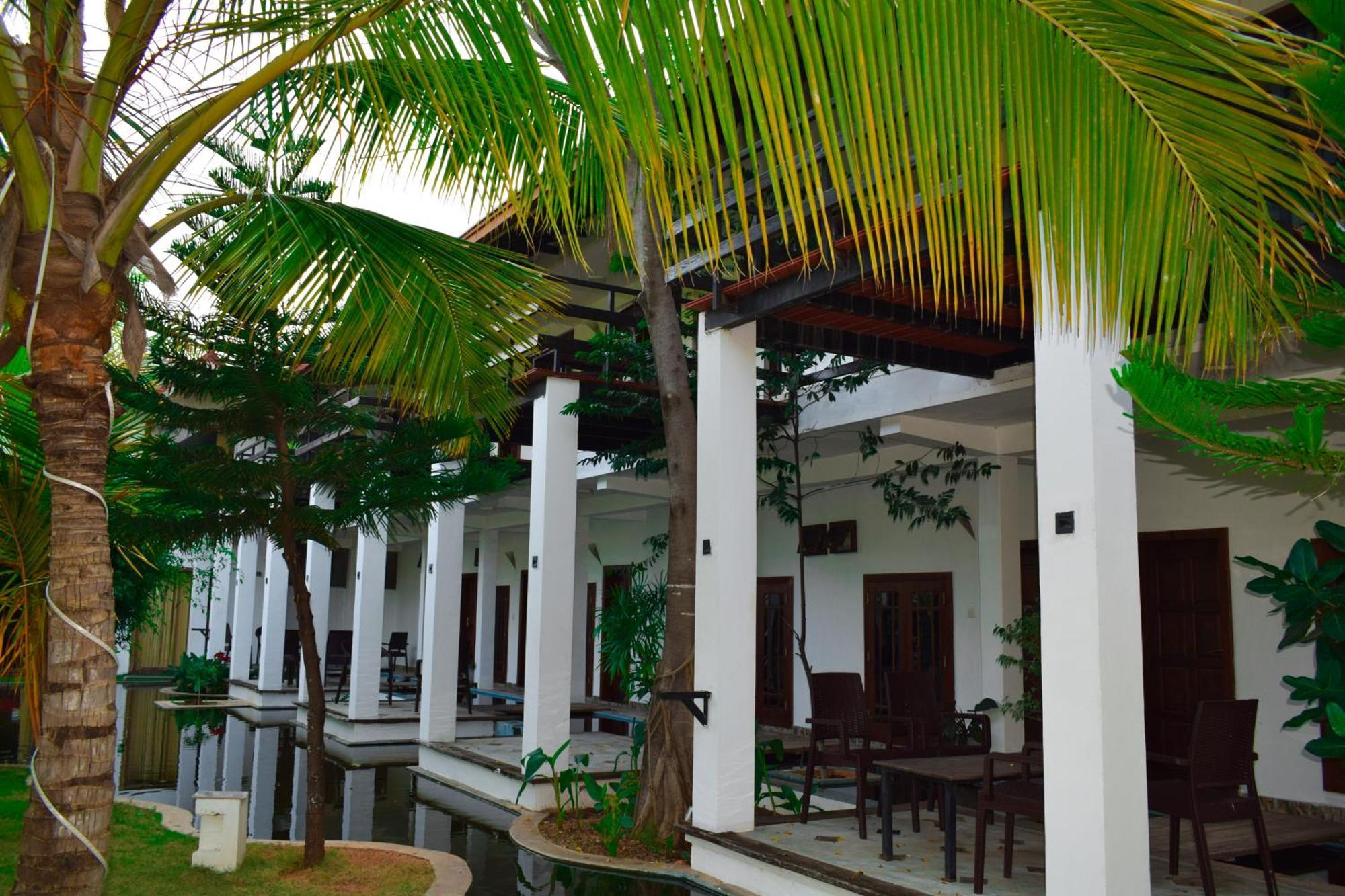 Hotel Green Garden Trincomalee Exterior photo