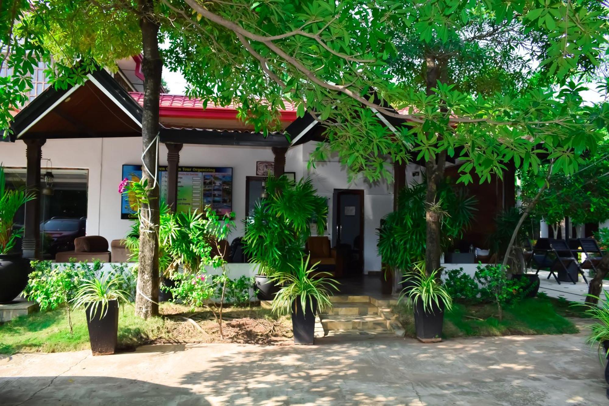 Hotel Green Garden Trincomalee Exterior photo